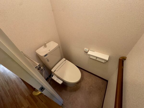 山本様邸　トイレbefore